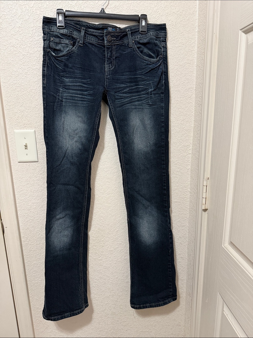Women's Boot Cut Jeans in Dark Wash